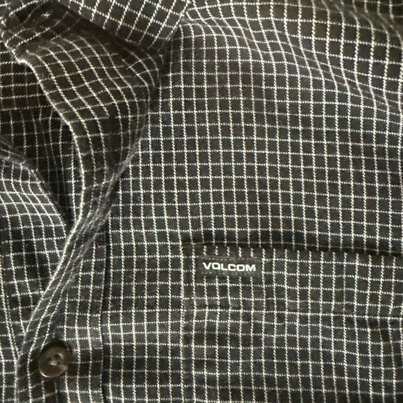 Volcom Men's Black and Gray Checkered Button Down Shirt - Picture 3 of 5